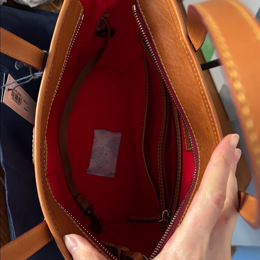NWT Dooney & Bourke Florentine Small Charleston Shopper in Natural - Picture 8 of 14